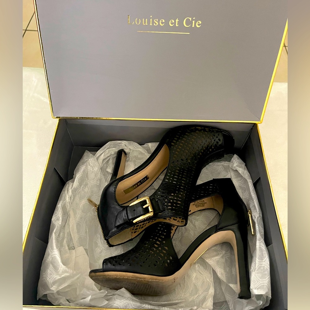👢 Louise Et Cie Peep Toe Bootie 37 1/2M